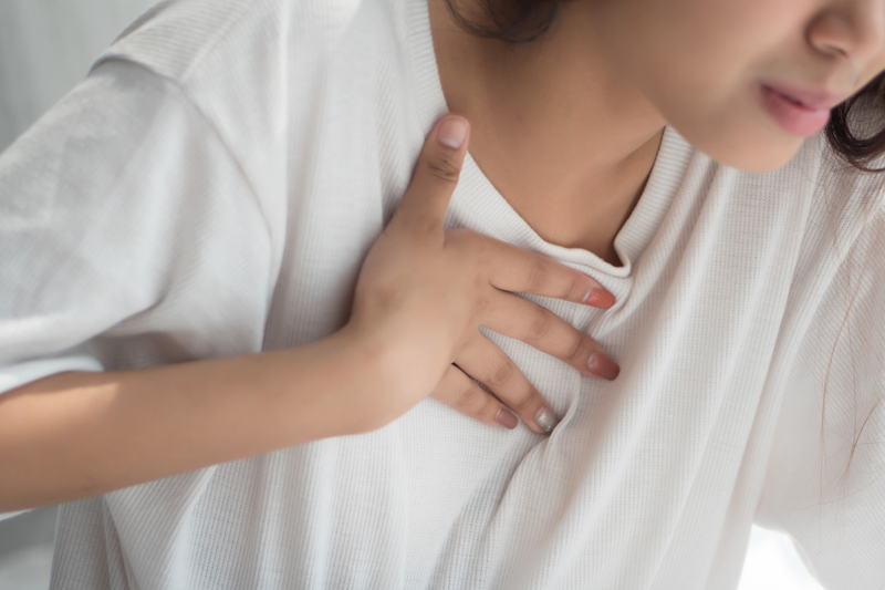 Tức ngực khó thở là bệnh gì?